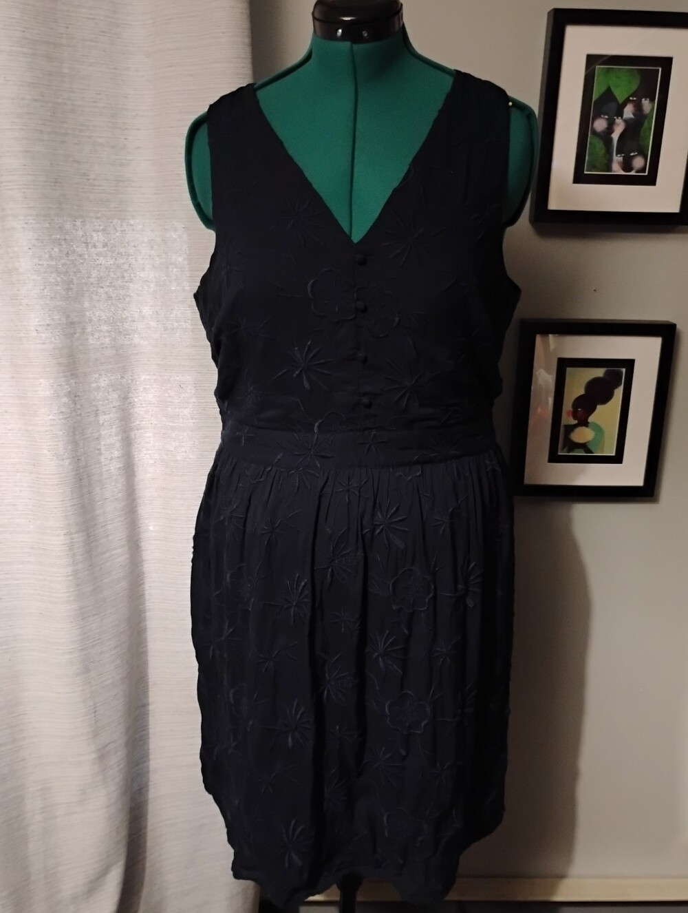 Embroidered Sleeveless Navy V-Neck Midi Dress by Loft Sz 12 - Picture 10 of 10